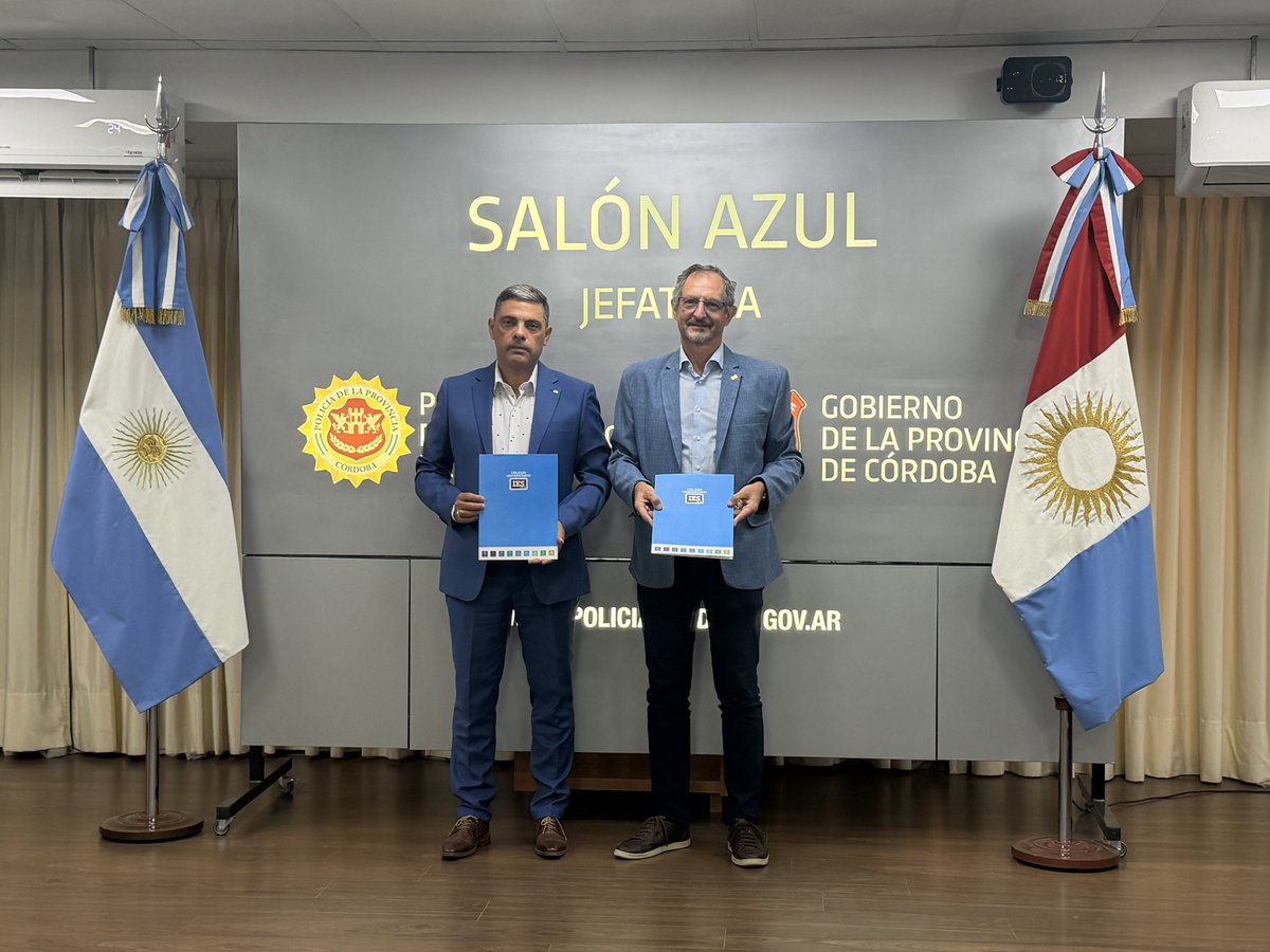 Colegio Universitario IES tweet media