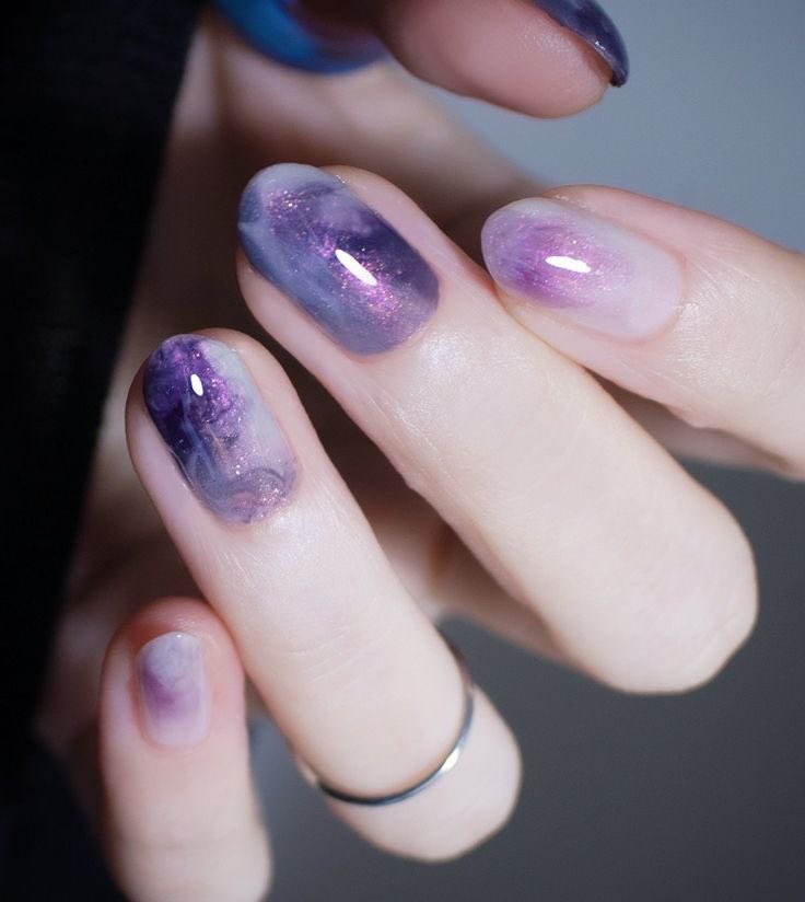 violettweets_'s tweet image. left or right?