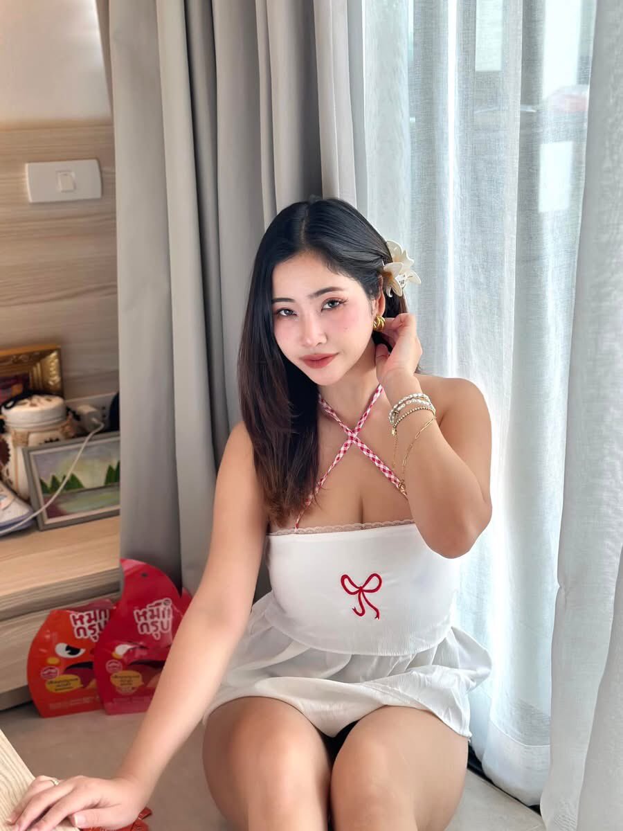 Easyclass95's tweet photo. ��ย่าว่าแต่กล้วยหอมเลย แก้มเราก็หอมนะ :P #พัทยา #พัทยาใต้ https://t.co/KZUCNdY5WU