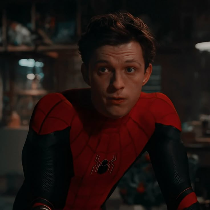 Cuatro personajes y cuatro fnafers
<a href="/MrWitheredBon/">Mr. Withered Bonnie</a> 
<a href="/Darlin_Gun87/">Darlingun87</a> 
<a href="/Glitchty_S/">Christopher Ryans-Talbert (Nate Feist's #1 Fan)</a> 
<a href="/SlashGold_/">ˢᵖᵒᵒᵏʸ ˢᶜᵃʳʸ ᴳᵘʸ🚬🎃🖤</a>