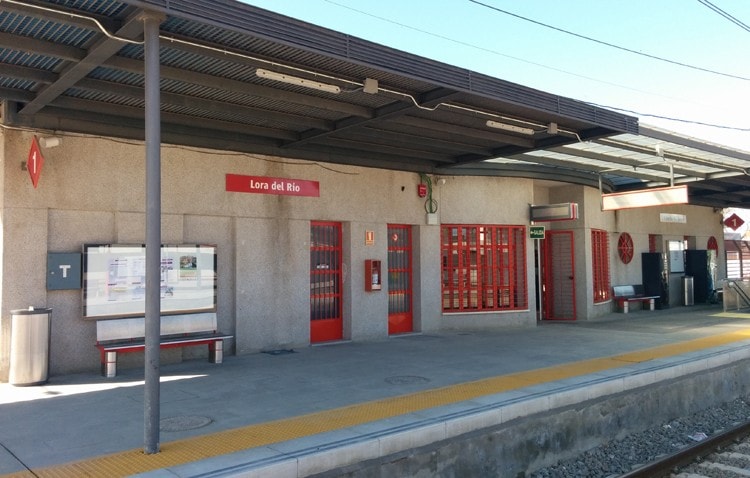 📷 📷ÚLTIMA HORA: SE REANUDAD LA CIRCULACIÓN ENTRRE LORA DEL RÍO Y LOS ROSALES📷
📷 Cercanías Sevilla informa la Línea C1 se reanuda la circulación Lora del Río-Los Rosales. Los trenes irán recuperando su frecuencia habitual. Esto puede generar demoras.