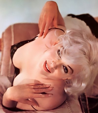 FeminFrame tweet media