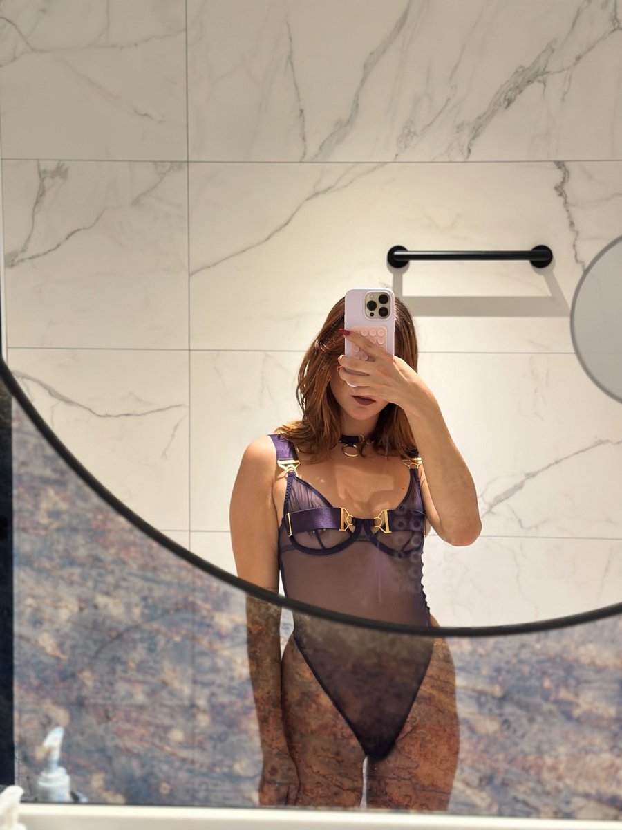 lili_riverra's tweet photo. J’ai encore quelques soirées de libre en février … if you’d like to steal away a deliciously intimate moment by my side. ✨🤭 https://t.co/1JKMQE6n8b