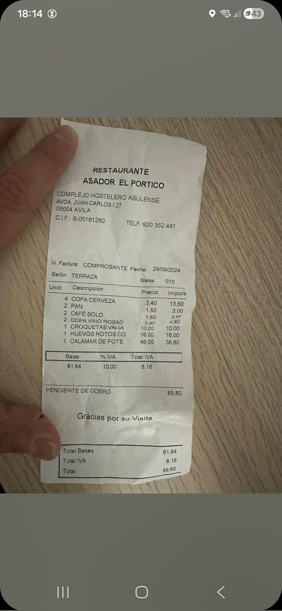 dani_m11506's tweet photo. @soycamarero Se ve que llevan tiempo estafando a sus clientes. Foto de reseña negativa de Google del Asador El Pórtico, de la Avda. Juan Carlos I, 27, Ávila. https://t.co/HlCBlOI2tN
