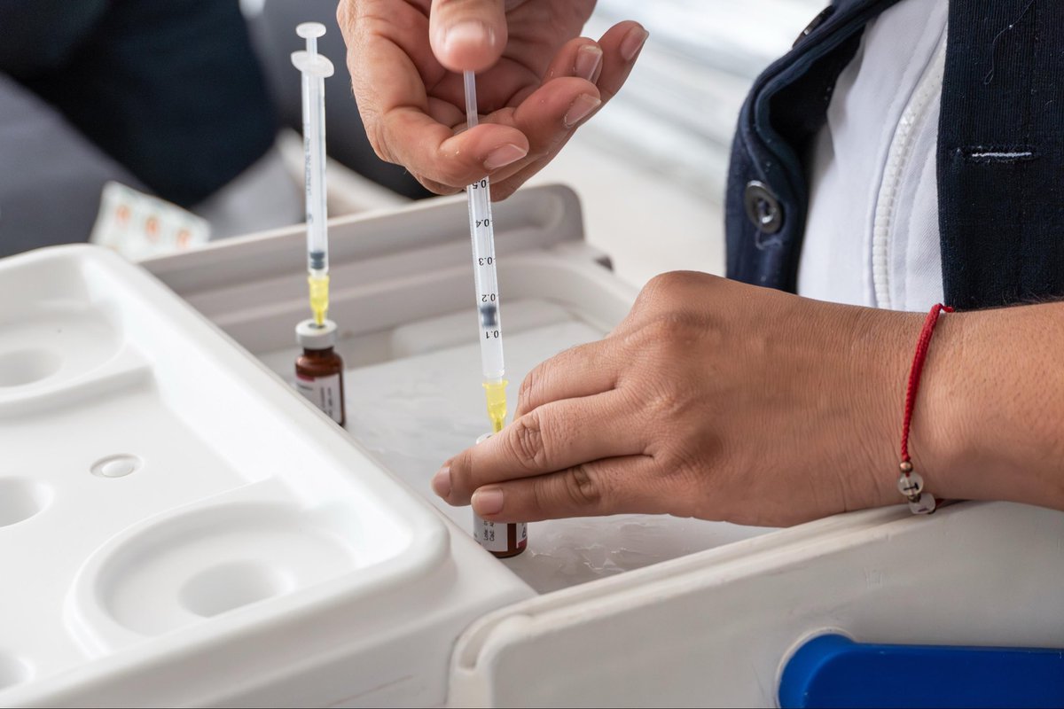 La jornada de vacunación realizada en el edificio sede del Poder Judicial en Chetumal fue todo un éxito, gracias a la gran participación de nuestro personal y al apoyo de <a href="/SESA_QROO/">SESA Quintana Roo</a>.

Nota completa: facebook.com/share/182zYRVR…

#JusticiaCercanaALaGente #Salud #PoderJudicial