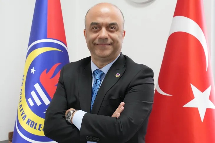 İsmail Özçelik TED Koleji Bölge Müdürü Oldu malatyahamle.com/d/16087/ismail… #Malatya Hamle Haber Sitesi. <a href="/ismailozcelik/">İsmail Özçelik</a> <a href="/xmotivision/">ted</a> <a href="/Tedmalatya_lise/">TED Malatya A.Lisesi</a> <a href="/tedmalatya/">tedmalatya</a>