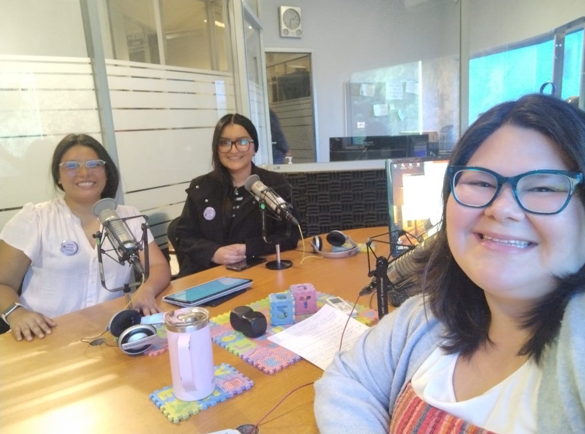🎙️ Hoy en cabina | #XHUGARadioUdeG
Recibimos a las Mtras. Ruth Reyes y Elienai Cruz, ingenieras, para hablar sobre el 11F: Día Internacional de la Mujer y la Niña en la Ciencia 🔬✨
Una conversación que inspira, visibiliza y reconoce el papel de las mujeres en la ciencia.

#11F