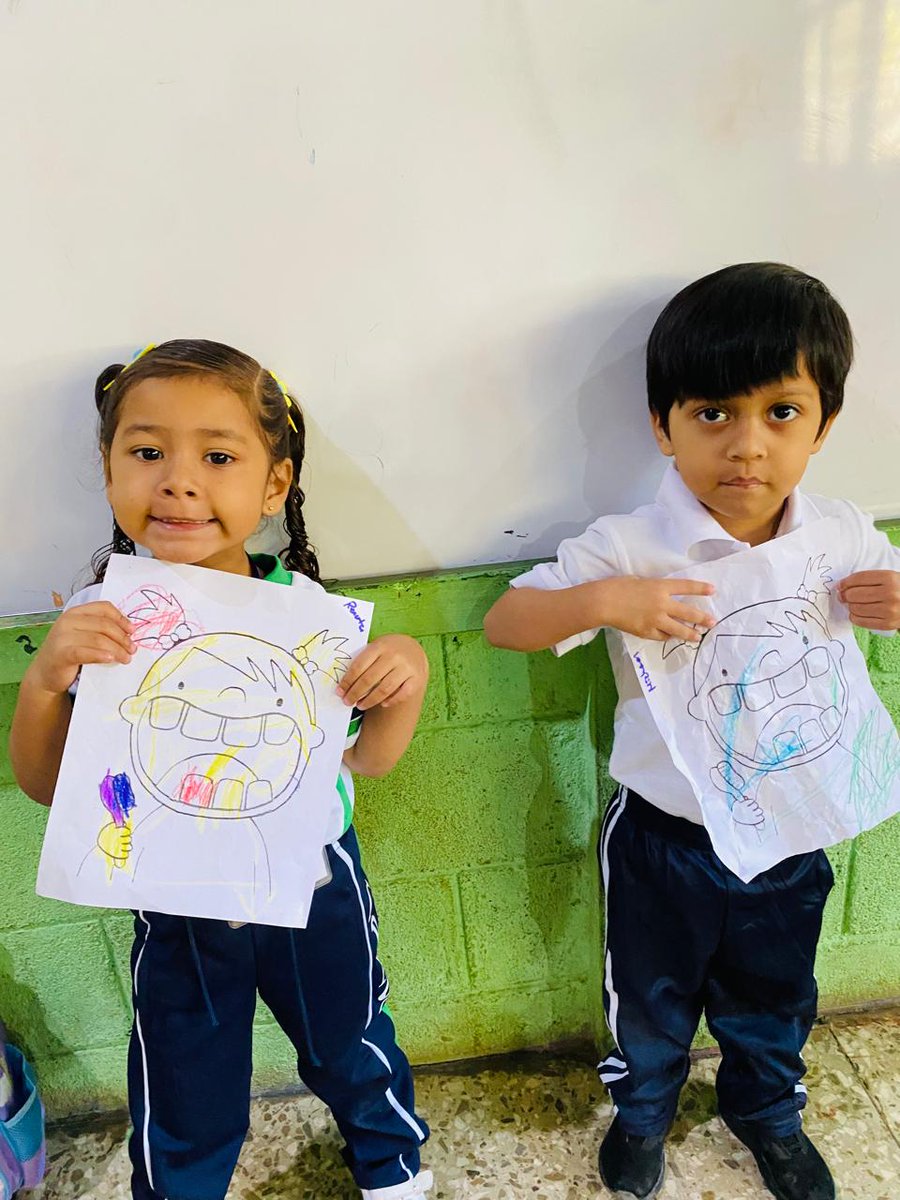 🦷📘 Hoy continuamos con la presentación de la cartilla a padres de familia sobre cuidado dental y prevención de la caries.
Fomentamos hábitos de higiene bucal para sonrisas sanas desde casa. 😁✨
INACS Jinotega 
<a href="/minednicaragua/">Ministerio de Educación Nicaragua</a> #VictoriasEducativas