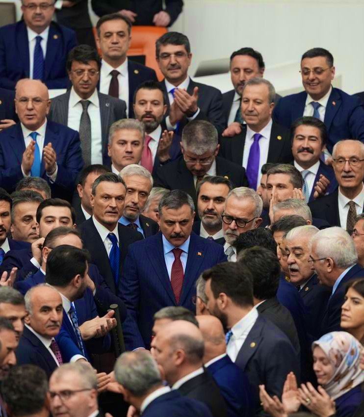 Duruşun asaletin yeter… <a href="/miamustafacftci/">Mustafa ÇİFTÇİ</a>