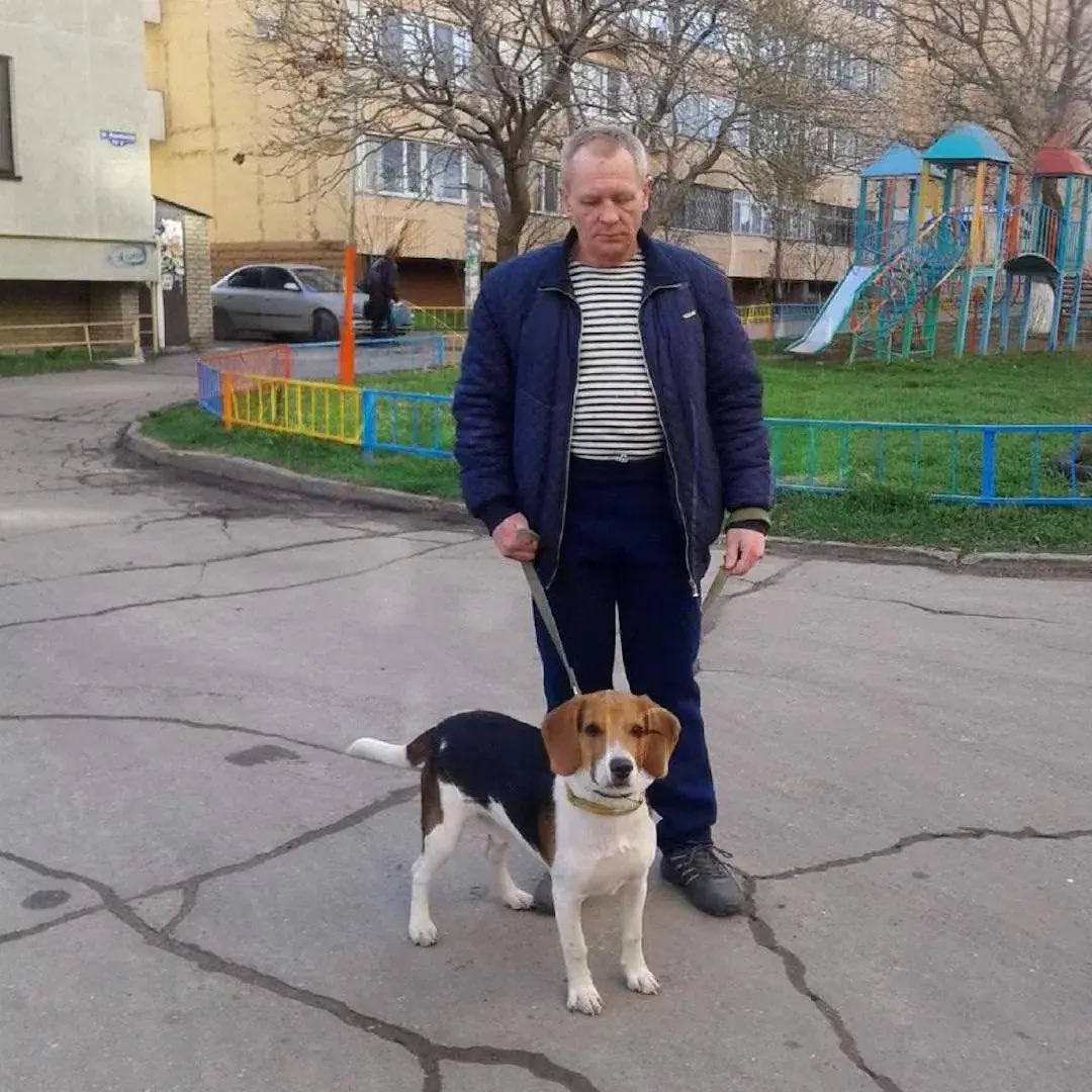 <a href="/Svet1111111111/">Гуляю сама по себе вне партий и союзов</a> <a href="/SJmpg6YY2IYpoIF/">Пулемёт Максим Z</a> Охранник техникума оперативно среагировал на происходящее, нажал «тревожную кнопку» и не дал вооружённому 17-летнему студенту техникума пройти в колледж, предотвратив ещё возможные жертвы. Сам он был смертельно ранен. Героем оказался простой анапчанин, 55-летний Николай Замараев