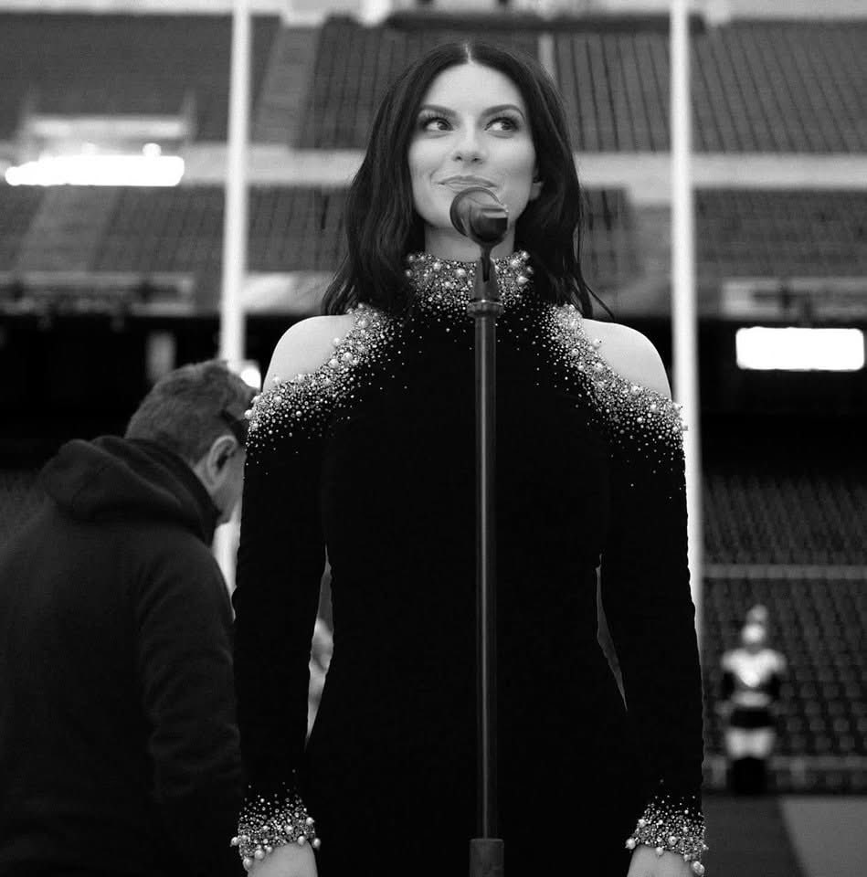 manugini95's tweet photo. LA VOCE DELLA MIA VITA ❤️ @LauraPausini https://t.co/dzn1HIKmtY
