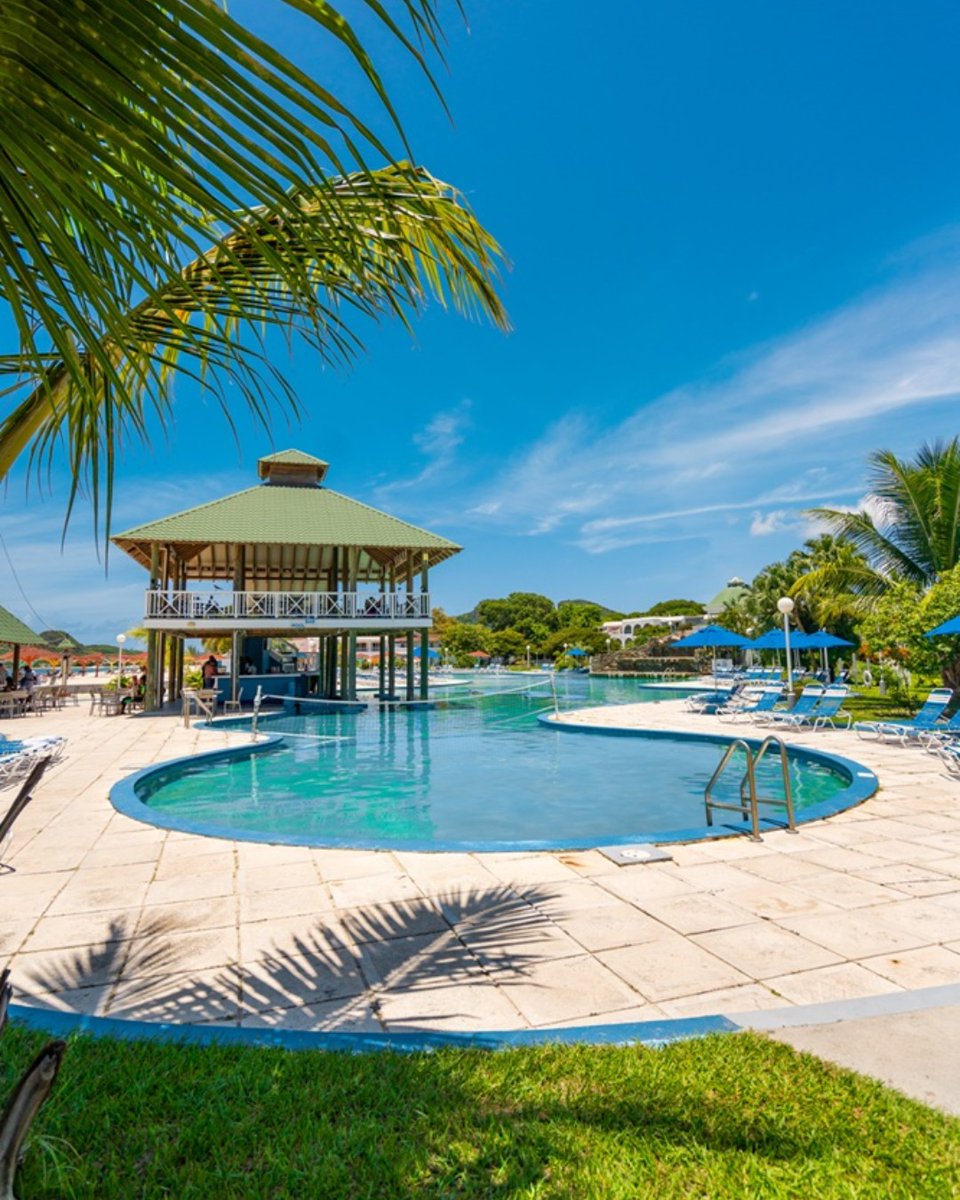 Jolly Beach Antigua tweet media