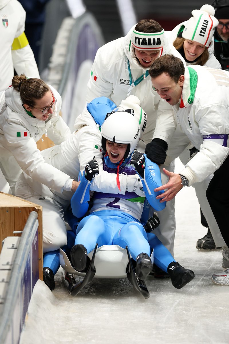 ItaliaTeam_it's tweet image. OBER THE TOP 🔝

Vogliamo parlare del palmarès di Andrea Vötter e Marion Oberhofer nel doppio femminile di slittino?

🥉 mondiale #Oberhof2023
🥇 europeo #Sigulda2023
🥈 europeo #Innsbruck2024
🥉 europeo #Winterberg2025
🏆🏆 Coppe del Mondo

E da oggi…

CAMPIONESSE…