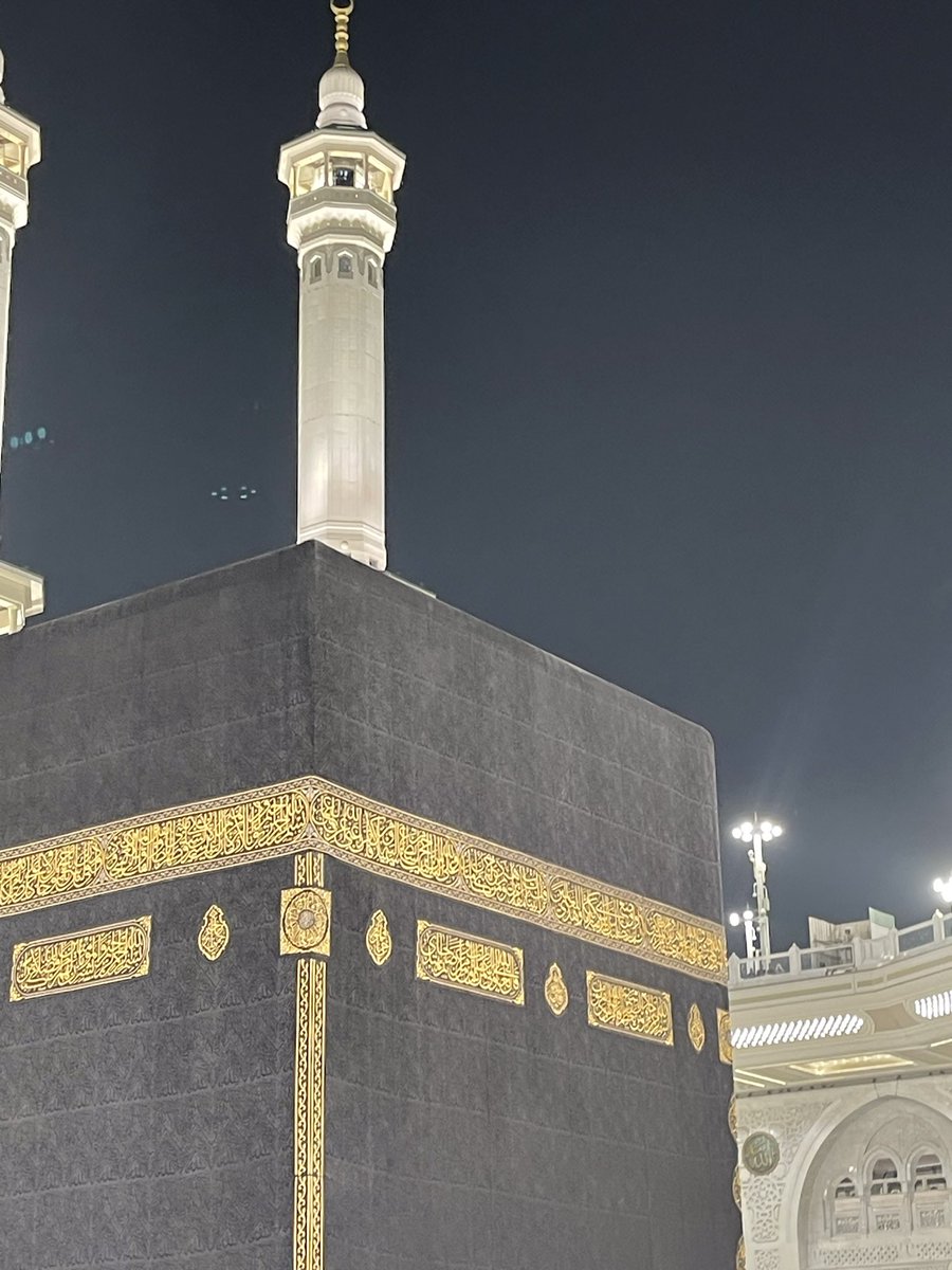 أسال الله العظيم ان يحفظك انت وعائلتك ويبارك فيك ويوفقك 
بأذن الله ربي يوفقنا ويكتب هذه البطوله من نصيبنا هذا العام 
💛🖤