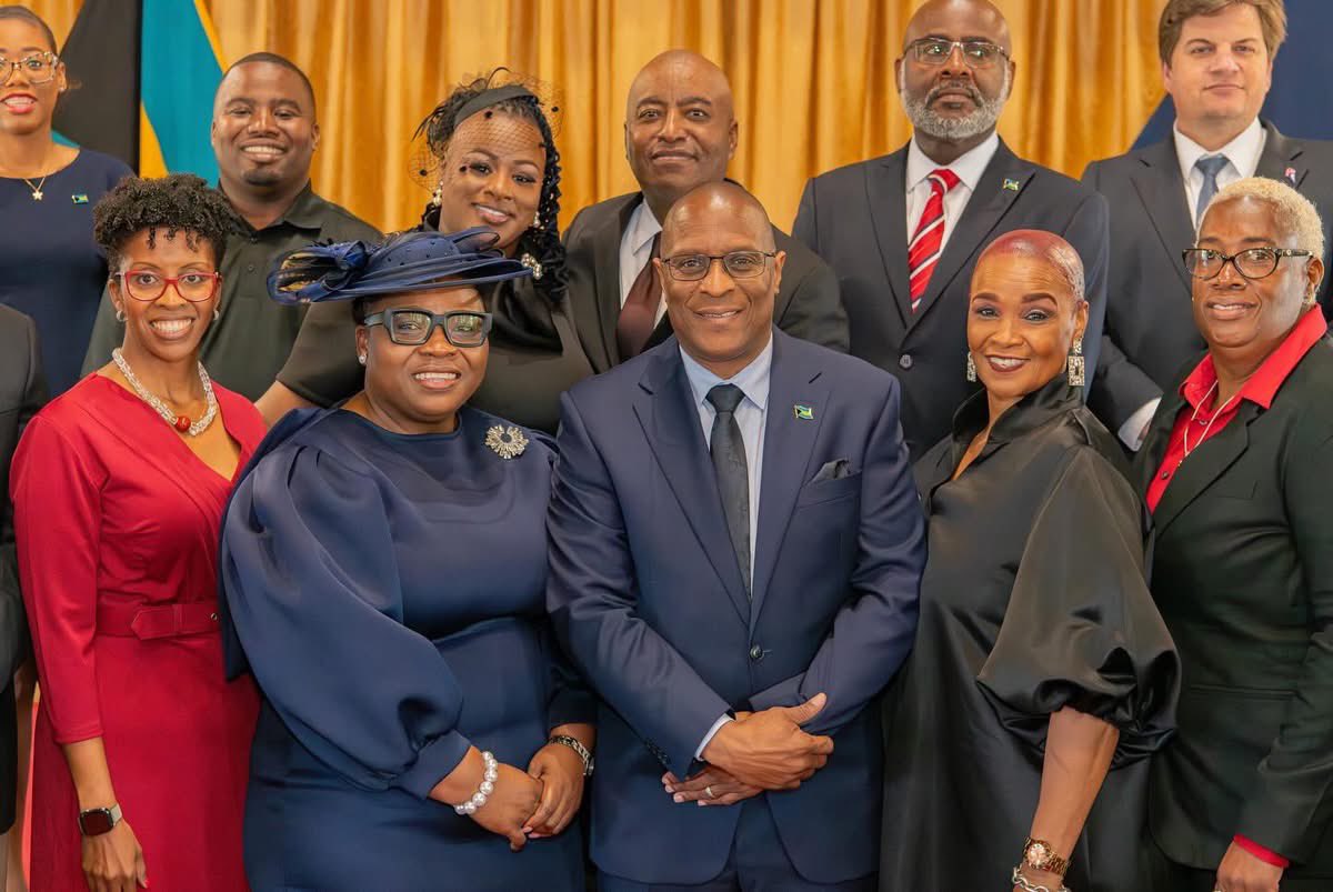 Hon. Nicole M. Martin received massive support at her swearing-in ceremony where she received her Instruments of Appointment at Government House! 👏🏾

There was strong representation from Union representatives who wish her well on her new journey. 🔥