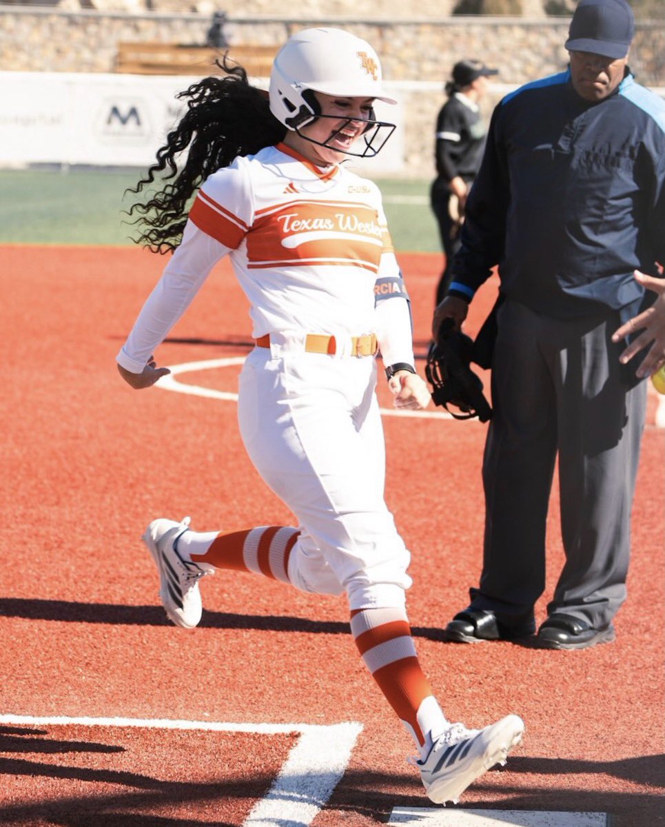 the0ffszn's tweet photo. From watching Glory Road as a little girl to chasing a lifelong dream of one day repping the iconic Texas Western uniform — it just means more for the 915 kid.

Not the biggest, not the fastest, not the strongest, not the flashiest.

Just never gave up. https://t.co/O4KaQkv4c9
