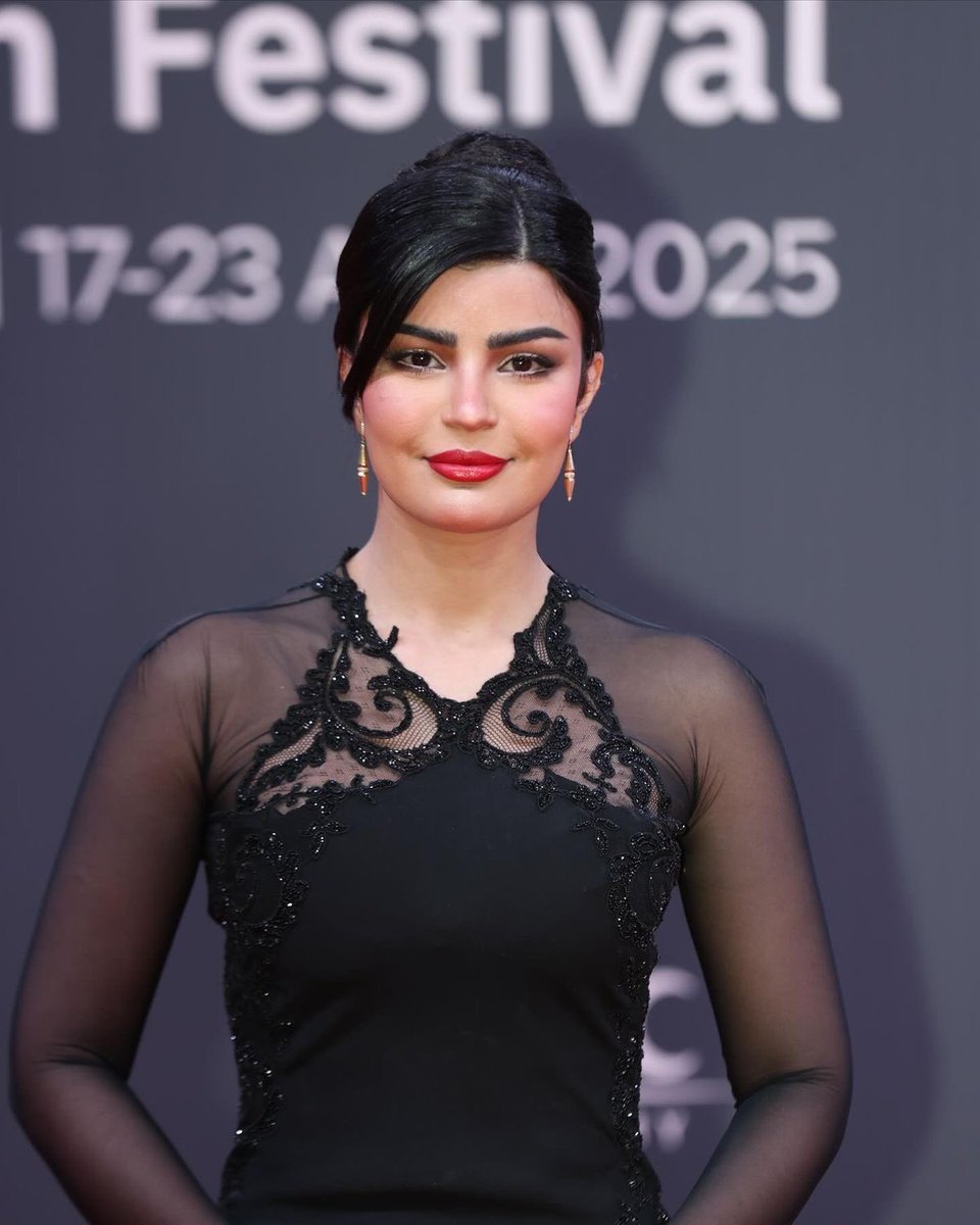 Sivras0's tweet photo. ميلا الزهراني✨😵‍💫👌

جمالها خيالي وربي استثنائي بكل تفصيله فيها ايقونية وتهبل وكل حالاتها بنفس الهيبة والجمال

مخضعتكم😵‍💫😵‍💫 https://t.co/N28FT4PbWH