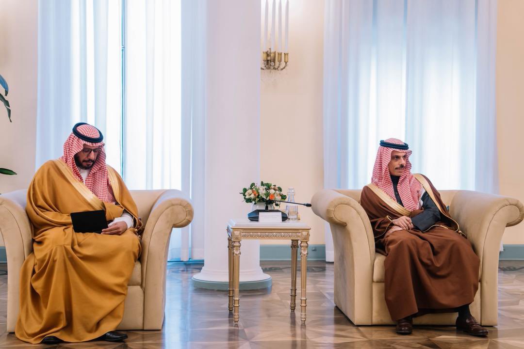 <a href="/AbiyAhmedAli/">Abiy Ahmed Ali 🇪🇹</a> <a href="/FaisalbinFarhan/">فيصل بن فرحان</a> In high-level official meetings, body language is part of the diplomatic message .
When hosting a delegation of the size of the Kingdom of Saudi Arabia, the best message of respect begins with body language before words .

A composed posture reflects mutual respect befitting the