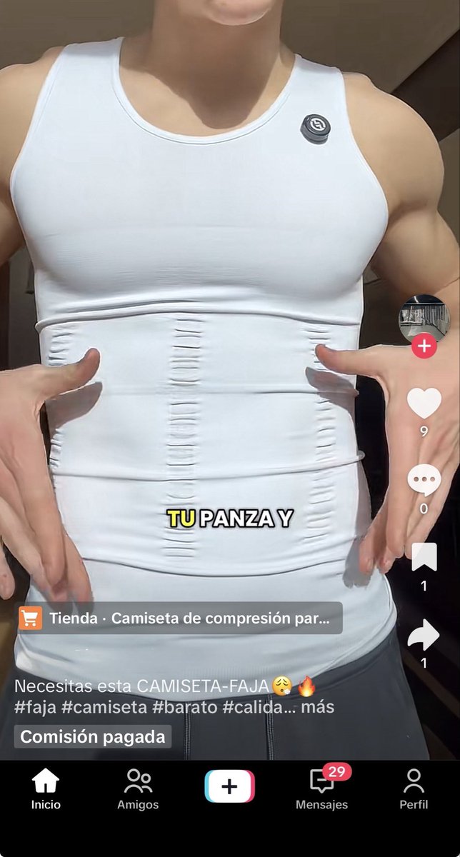 DavidNavas_'s tweet photo. solo el único que desde hace semanas solo me salen vídeos de estas camisetas fajas de tiktok shop? mi pregunta es por qué para vender algo diciendo que quita “panza” y “michelines” usan a chicos con 0 cantidad de grasa y musculosos? https://t.co/MzZ0QV4Gni