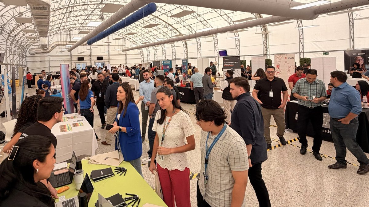 M. Comercio Exterior tweet media