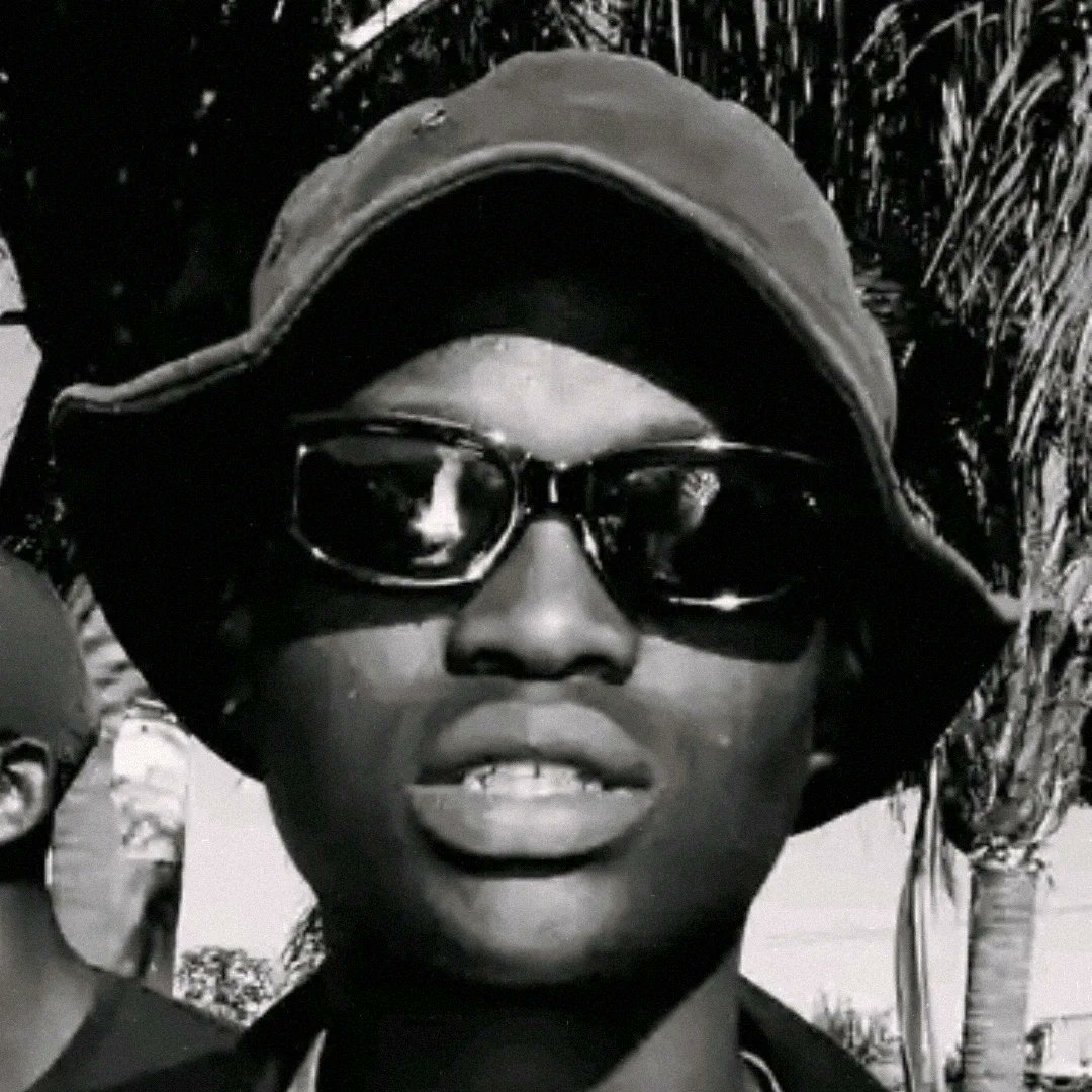 Yungcrowndarula's tweet photo. NEW MUSIC OUT ON ALL PLATFORMS PLEASE TAP  "LIKE THIS"🎶💯
https://t.co/nmgrWEMHbE
#Sahiphop #hiphop #Music #trapmusic #newmusic #staytuned #upcoming #southafrica https://t.co/R2iF1rL7yd