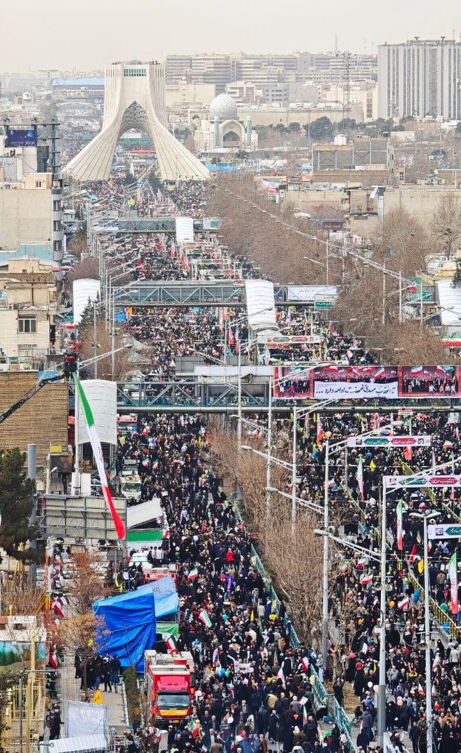 Motahareh___'s tweet photo. الحمدلله تحت لوای رهبری هستیم از فرزندان امیرالمومنین (ع)،
که اینطور به ایران و ایرانی عزت و شرف بخشید.

۲۲ بهمن ۱۴۰۴

#لبیک_یا_خامنه_ای https://t.co/C0T6yVeX1V