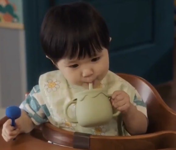 kdrama_menfess's tweet photo. •kdm• 🔥 our universe 🔥
Adek yuho pinter banget ihh aktingnya disinii sempat2nya nyeka makanan di mulut pas scene ini 🤏🤏
https://t.co/1kE4ZLpCji