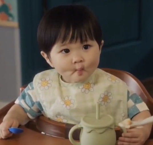 kdrama_menfess's tweet photo. •kdm• 🔥 our universe 🔥
Adek yuho pinter banget ihh aktingnya disinii sempat2nya nyeka makanan di mulut pas scene ini 🤏🤏
https://t.co/1kE4ZLpCji
