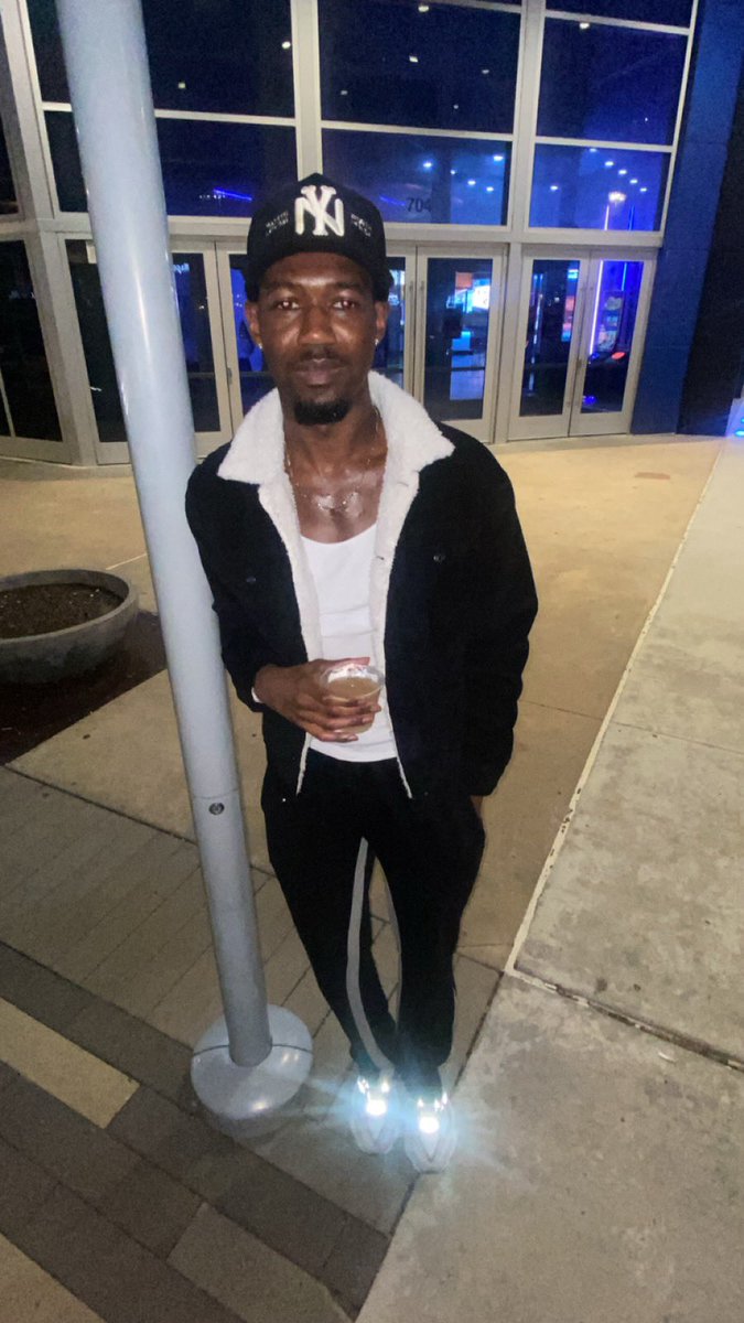BryanMJordan1's tweet photo. Bday month 🥂🥂turning uppp https://t.co/6ewWmawIyL