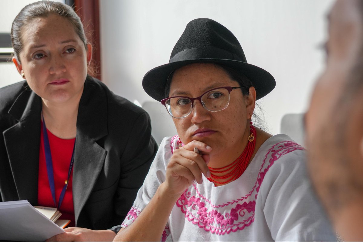 📍[QUITO] Los viceministros Juan Carlos Rodríguez y <a href="/AbJltorres/">Jose Luis Torres</a>, junto a representantes de la <a href="/Vice_Ec/">Vicepresidencia</a>, mantuvieron una reunión para conocer sobre la implementación de la Educación Dual a nivel Nacional.

✔️ La formación dual combina los estudios académicos con la práctica,