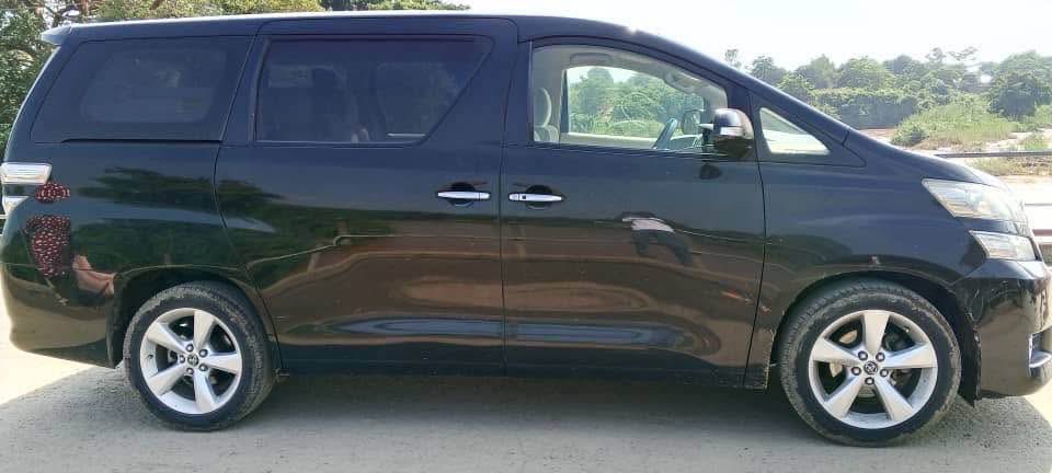 tiolembe's tweet photo. 8-seater Car available for hire.

Perfect for groups, events or weekend getaways! 

Location : Mzuzu. 

Enquiries: 0993939355 https://t.co/oS6GtrBvKu