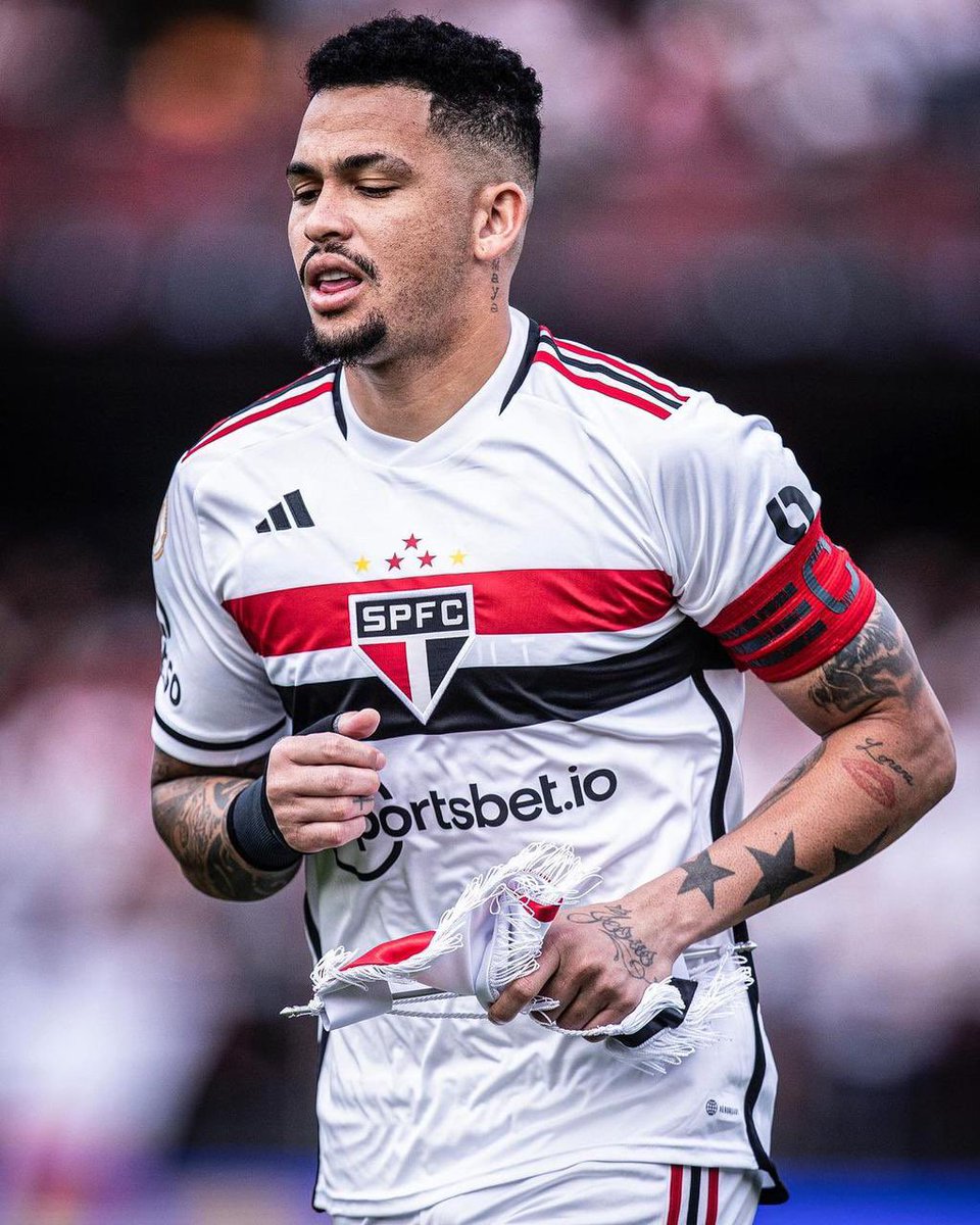 Coluna Tricolor tweet media