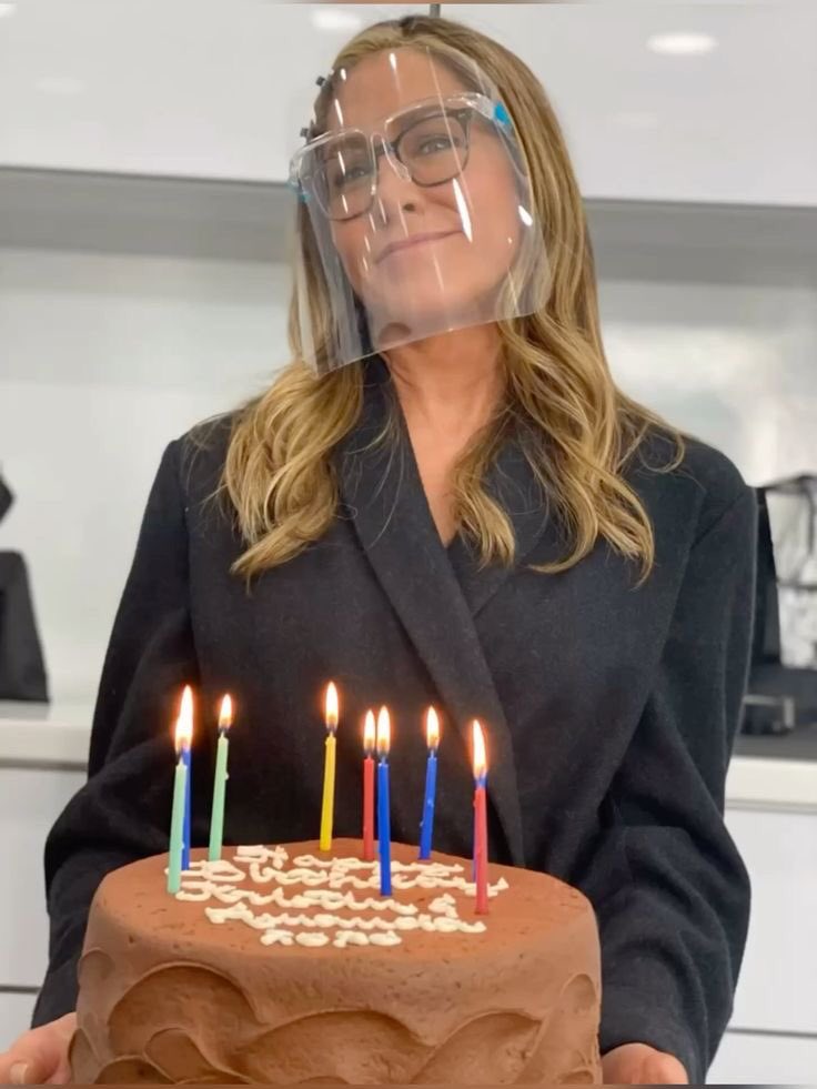 Jennifer Joanna Aniston tweet media