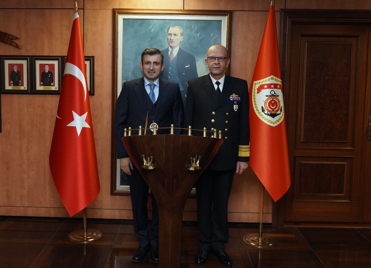 sahilguvkom's tweet photo. BAYKAR Yönetim Kurulu Başkanı  Sayın Selçuk BAYRAKTAR ve beraberindeki heyet Komutanlığımızı ziyaret etmişlerdir.
📍Ankara
🗓11 Şubat 2026
#SahilGüvenlik
#CoastGuard https://t.co/aBP7INJvaG