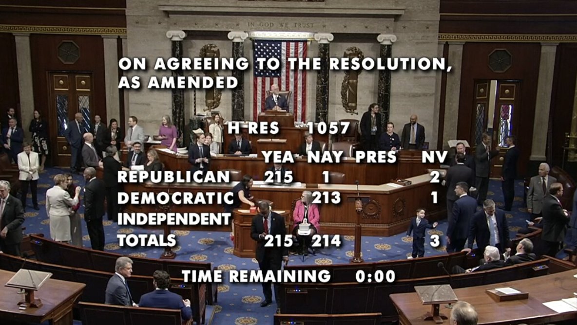 GoldenAgeTimes2's tweet image. 🚨UNREAL: Thomas Massie votes NO on advancing the SAVE America Act, which safeguards our elections &amp;amp; stops illegals from voting. He is the ONLY "Republican" to side with the Democrats in letting illegal aliens vote. 

In case it wasn't already clear to you, that's fine. However,…