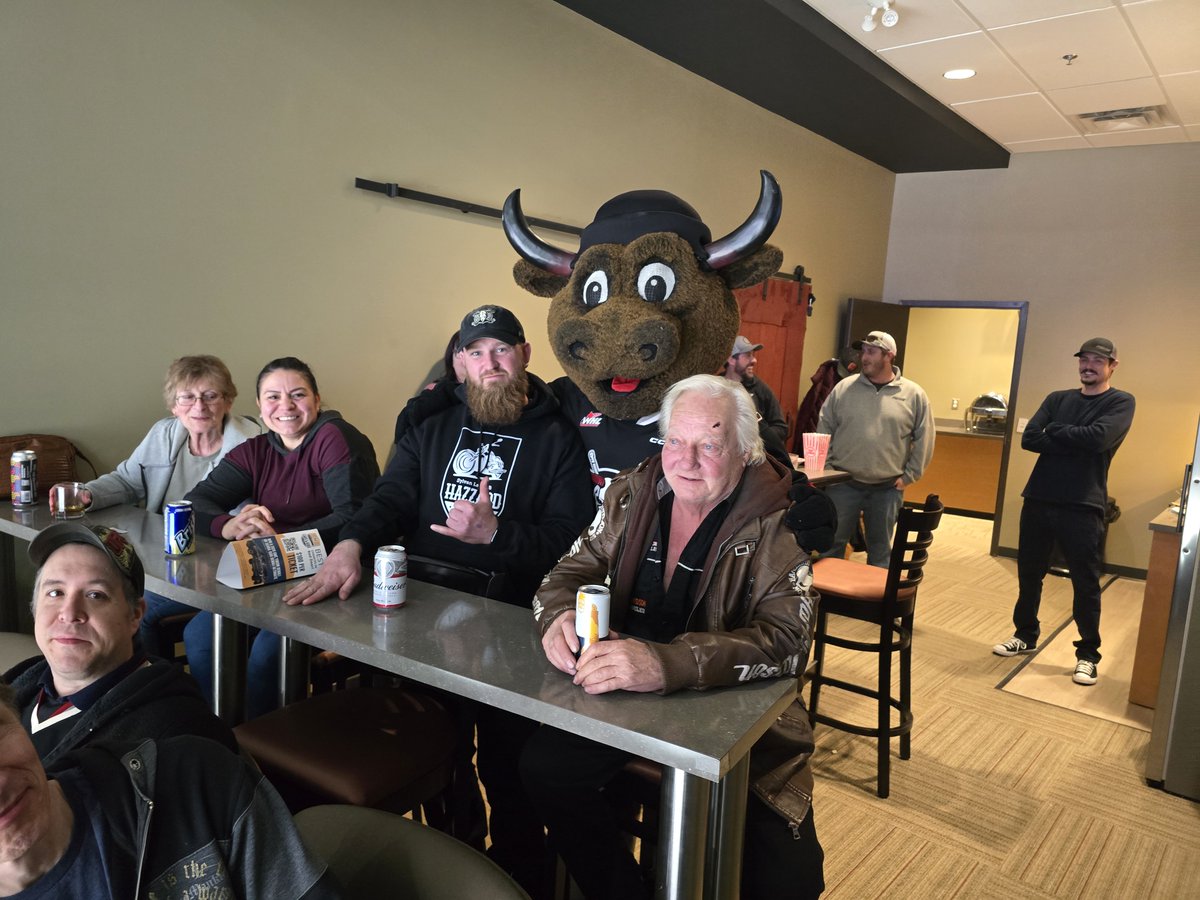 Proform Concrete tweet media