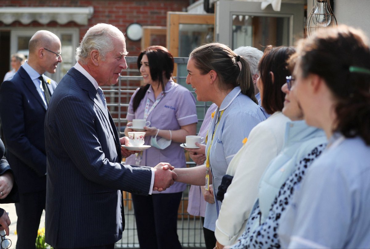 The Royal Family tweet media
