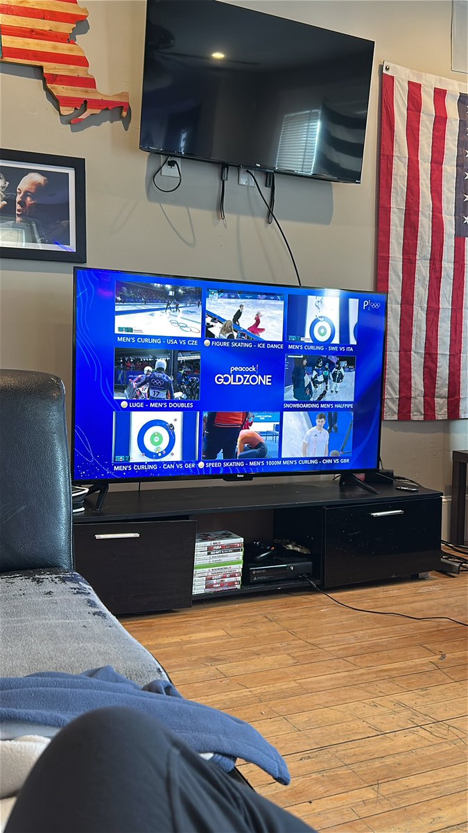 Scott Hanson is really 1 of 1 #goldzone