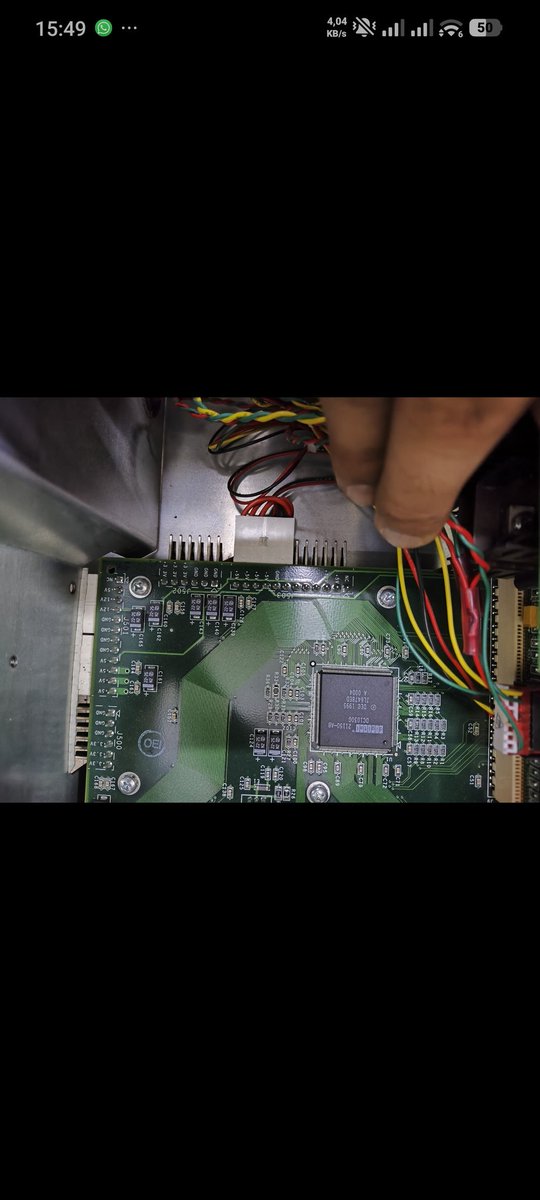 MatheusSlender1's tweet photo. @leiaoanuncio Onde trabalho, utilizamos cpus industriais para rodar um sistema de comunicação via satélite, onde a bios fala que são de 87... https://t.co/7FX8Fw2jq8