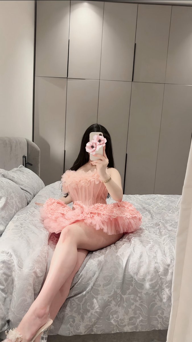3ssxs's tweet photo. كل عام وانا ممحوىتكم 💕💕 https://t.co/Kq0zEZLM03