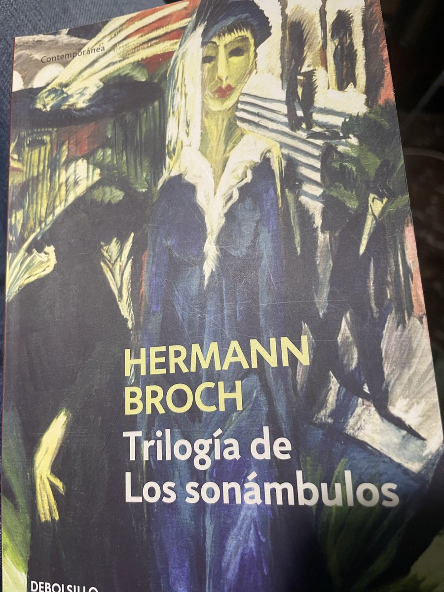Que tenga que leer esta obra maestra en una edición tan lamentable….como me cabrea