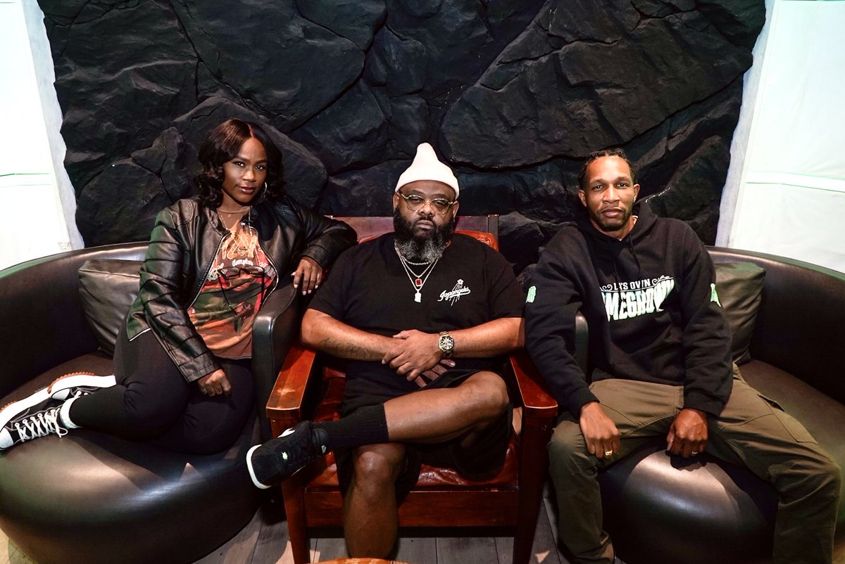 The Beautiful Monster tweet media