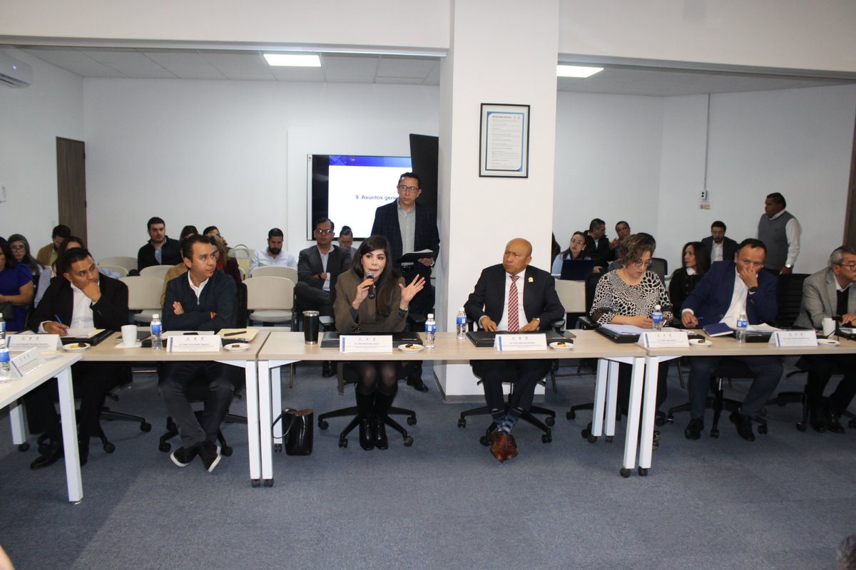 El Ing. Álvaro Ugalde, Presidente del XIX Comité Directivo de la #CMICQuerétaro, participó en la sesión del Consejo Consultivo de la CEA, fortaleciendo la coordinación interinstitucional en temas estratégicos de agua e infraestructura.