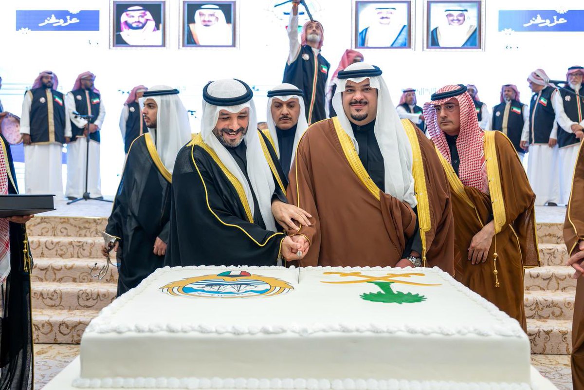 سمو نائب أمير منطقة #الرياض يُشرّف حفل سفارة الكويت في المملكة بمناسبة ذكرى اليوم الوطني.
riyadh.gov.sa/#/home/news-de…

#إمارة_منطقة_الرياض