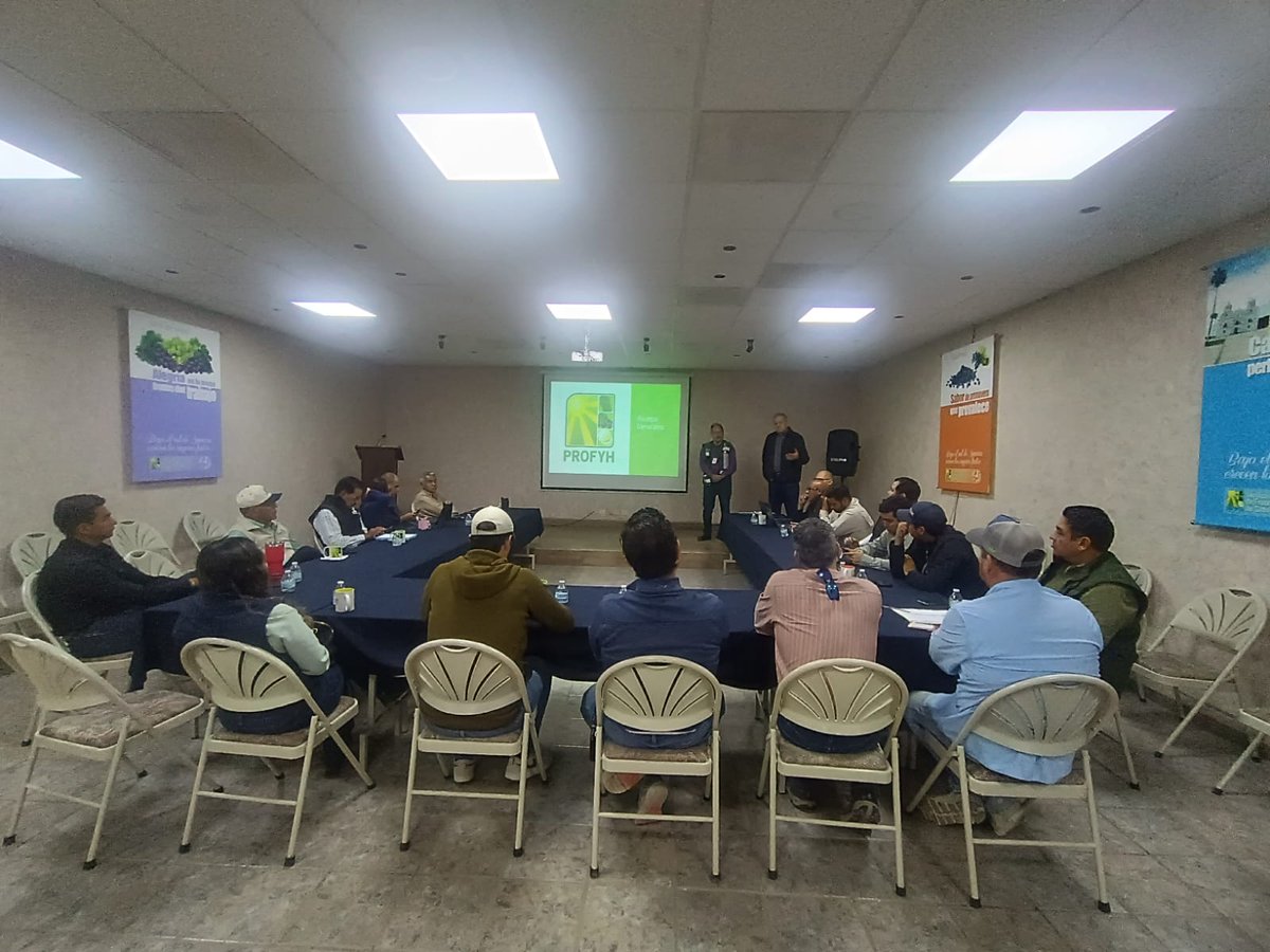 ds02caborca's tweet photo. Ayer martes, personal del Distrito de Salud 02 Caborca asistió a reunión con socios de la Unión de Productores de Frutas y Hortalizas de la Región de Caborca para coordinar acciones en la prevención y vacunación contra el Sarampión a comunidad migrante de Jornaleros Agrícolas. https://t.co/J7IreSmHiZ
