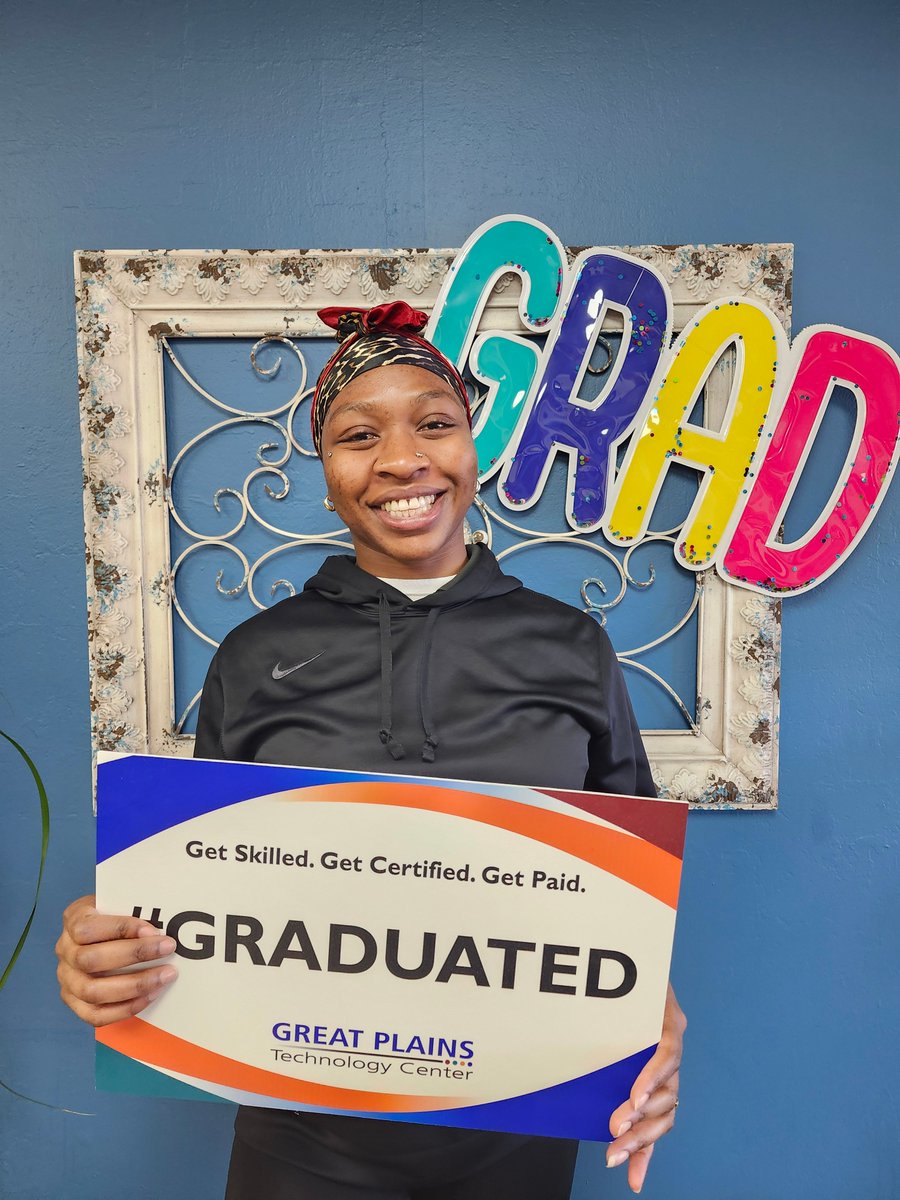 We're celebrating success today and congratulating Barbara Jones for completing her HSE requirements! She is #graduated and has incredible opportunities ahead of her! Congrats Barbara! #GPTech #gptc