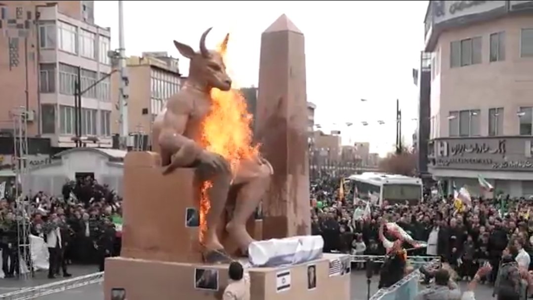 MiswakMystical's tweet image. #Iran is the force of good

Destroy all #obelisk

#jamara pillars will be returned to an obelisk when Imam Mahdi arrives ☝🏻