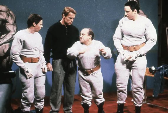 Kevin Nealon tweet media