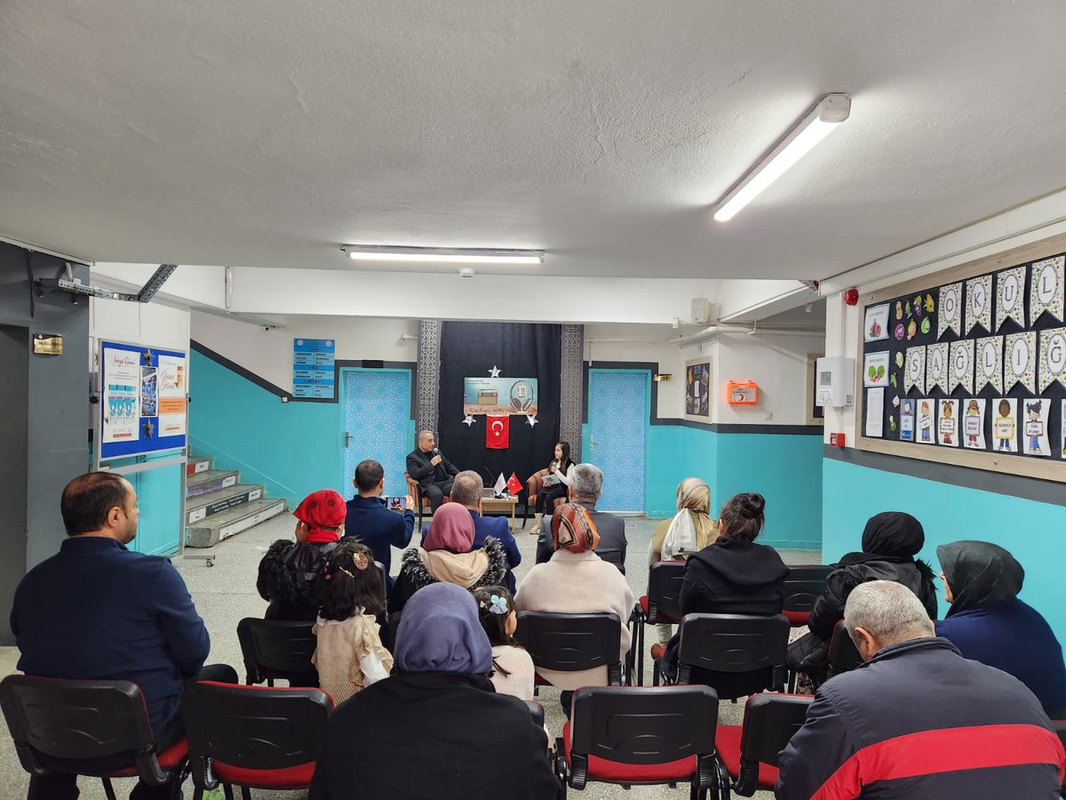 İlçe Milli Eğitim Müdürümüz Sayın Hasan YILDIRIM, okulumuzu ziyaret ederek “Radyo nBi”  canlı yayın programını velilerimizle birlikte takip ettiler…
#NihatBaşakarİlkokulu
<a href="/tcmeb/">Millî Eğitim Bakanlığı</a>
<a href="/altindagmem/">Altındağ İlçe Milli Eğitim Müdürlüğü</a>
<a href="/HasanYILDIRIM61/">Hasan YILDIRIM</a>
<a href="/fevzibuyrukcu/">Fevzi Buyrukcu</a>