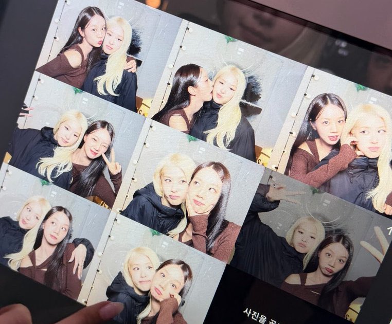 filmrosiee's tweet photo. hyeri and rosé reunion 🥹 https://t.co/XN1gUHDD5e